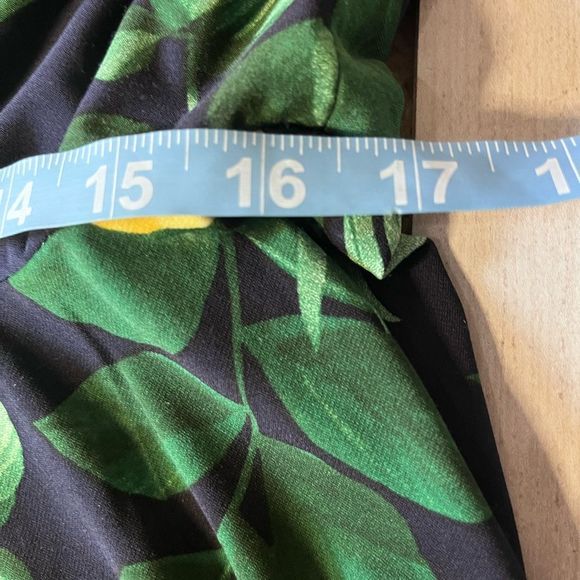 London Times Woman MIDI Dress in Floral Print Handkerchief Hem Size 1X - Picture 9 of 11